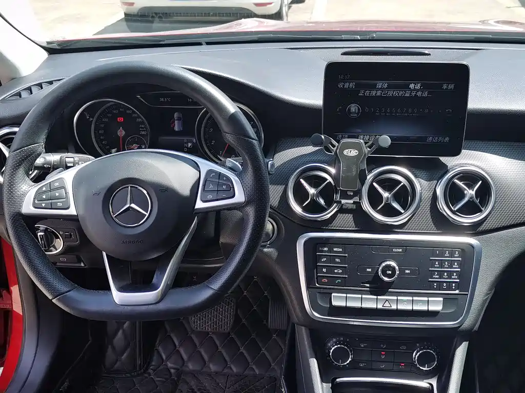 Mercedes-Benz GLA 2020 — фото 6