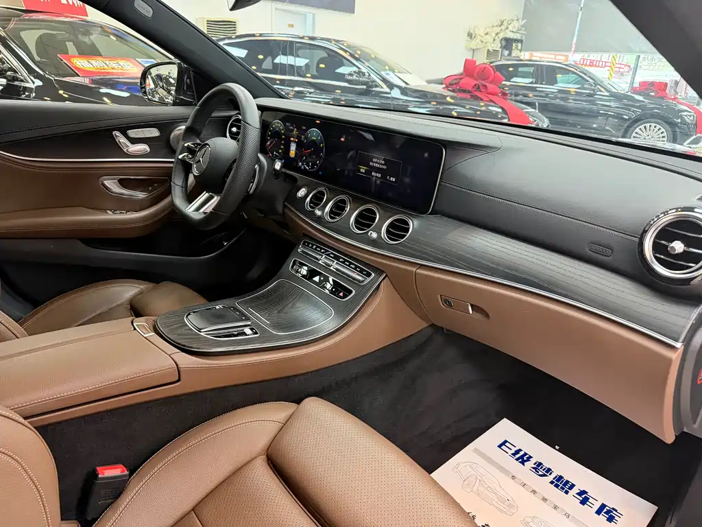 Mercedes-Benz E-Class 2022 — фото 17