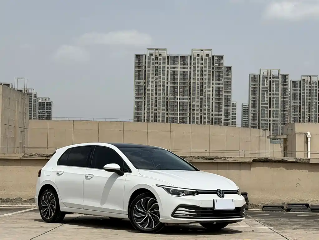 Volkswagen Golf 2022