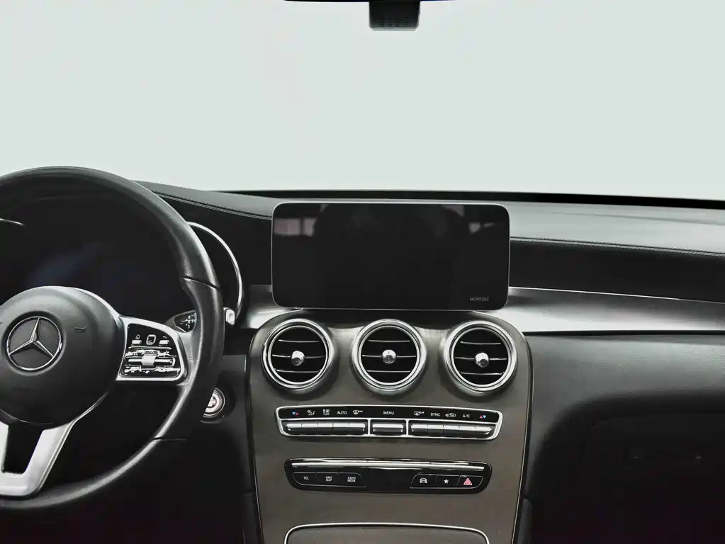 Mercedes-Benz GLC 2020 — фото 34