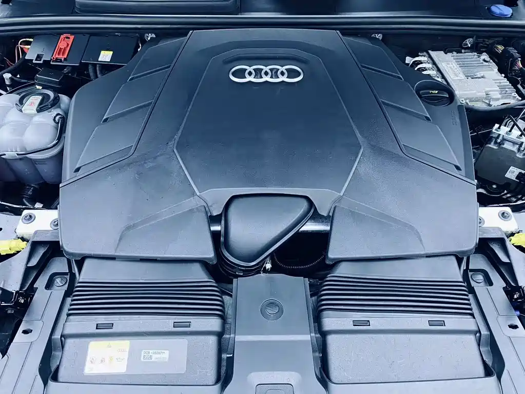 Audi Q7 2021 — фото 19