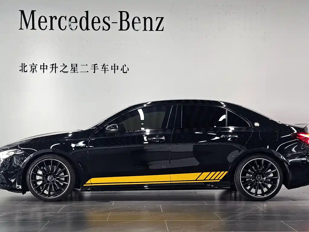 Mercedes-Benz A-Class AMG 2023 — фото 2
