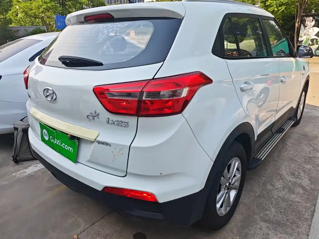 Hyundai ix25 2015 — фото 24