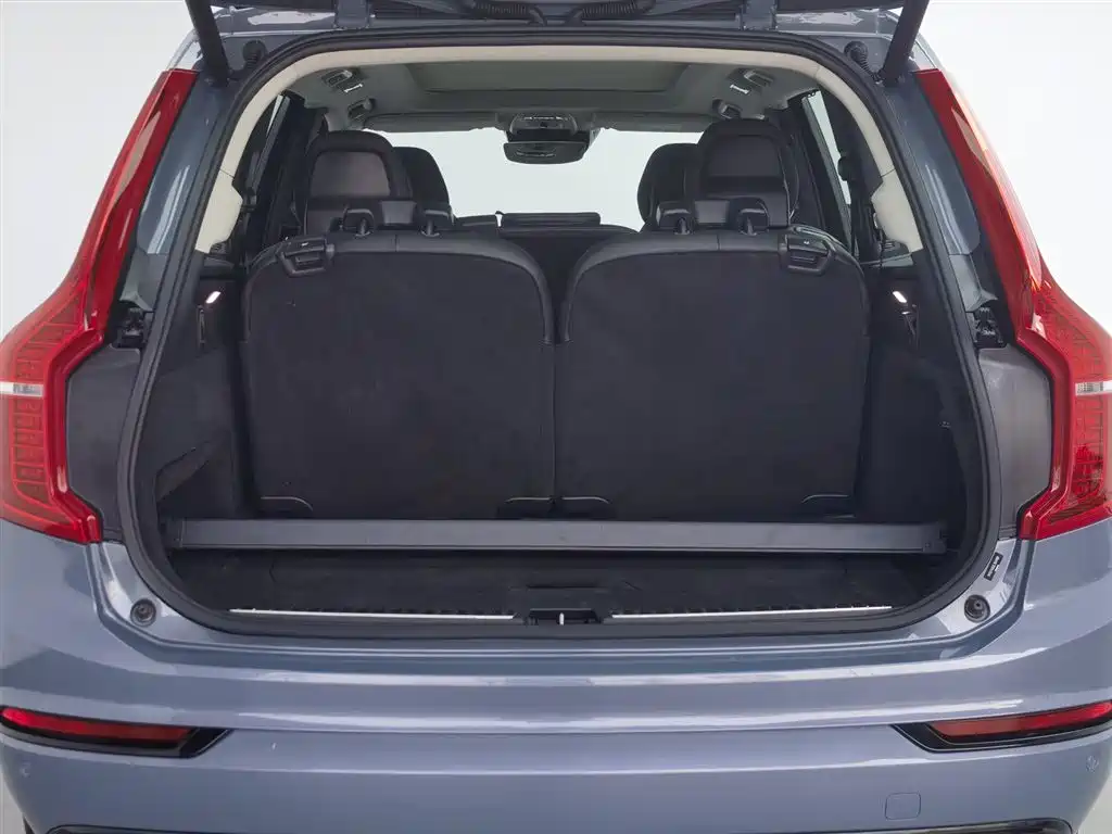 Volvo XC90 2020 — фото 16