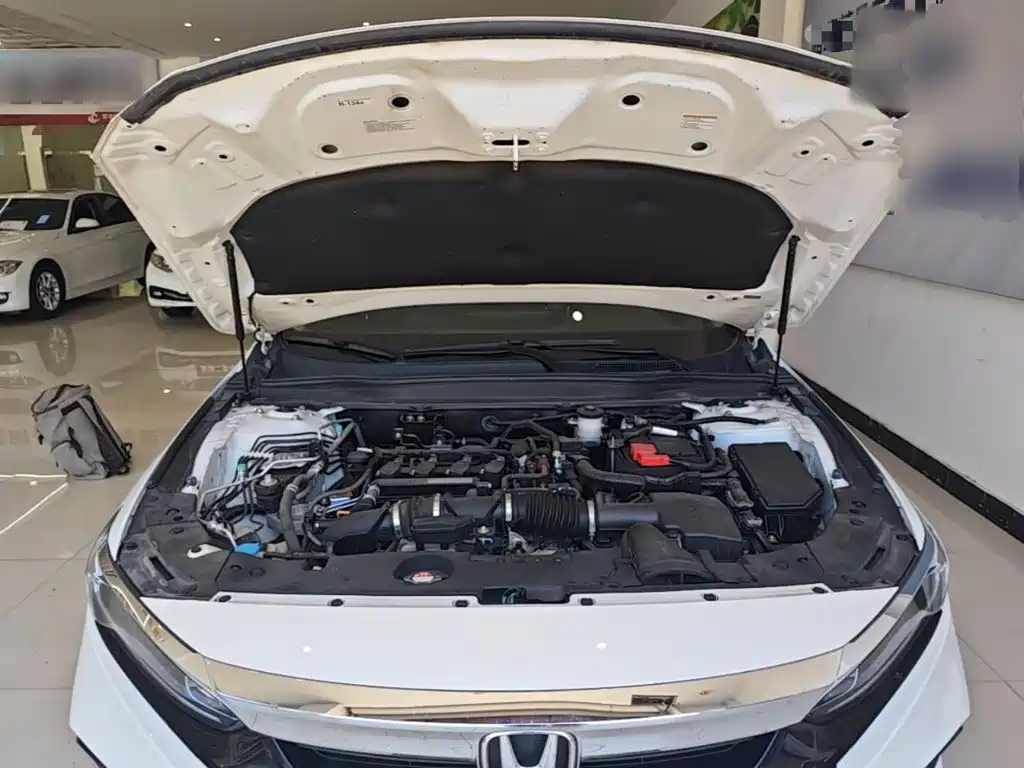Honda Accord 2022 — фото 16