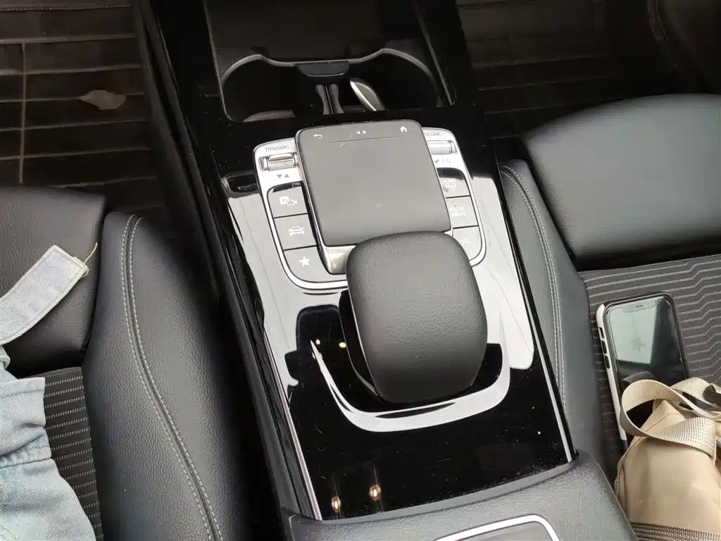 Mercedes-Benz A-Class 2020 — фото 21