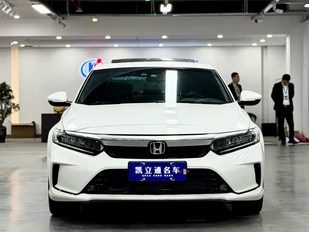 Honda Inspire 2022 — фото 2