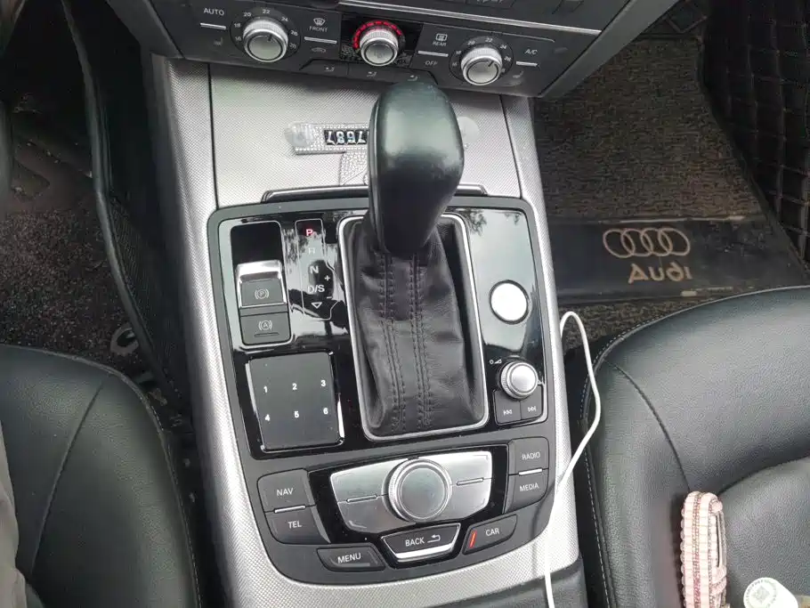 Audi A6L 2018 — фото 16