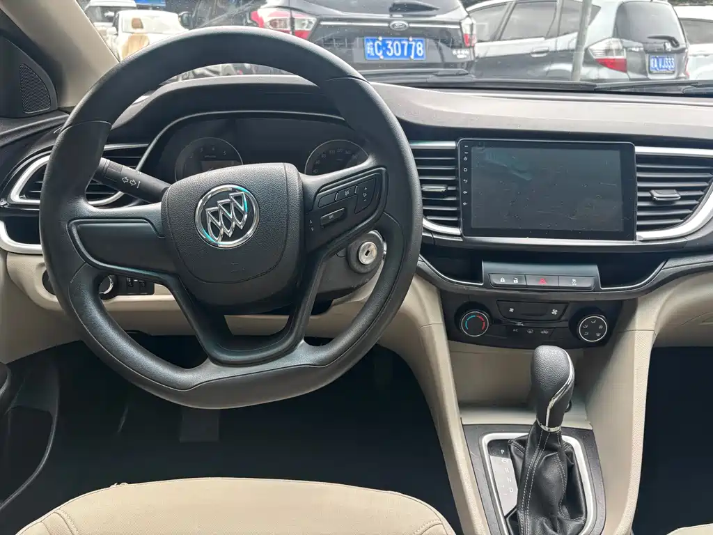 Buick Excelle 2017 — фото 10