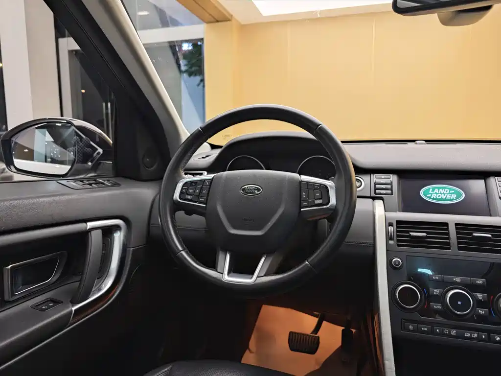 Land Rover Discovery Sport 2019 — фото 14