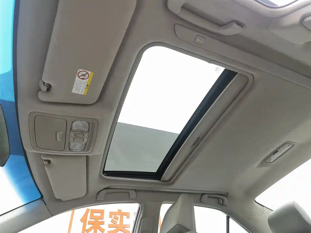 Toyota Camry 2010 — фото 14