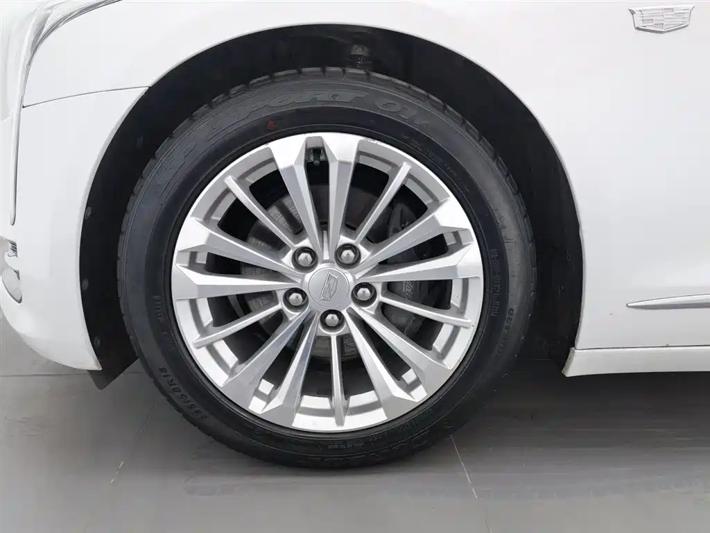 Cadillac CT6 Plug-in 2018 — фото 17