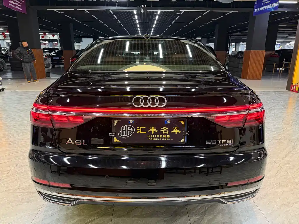 Audi A8 2022 — фото 5