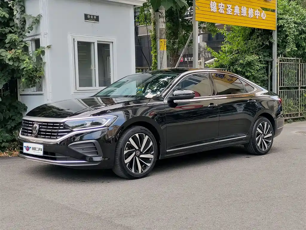 Volkswagen Passat 2023