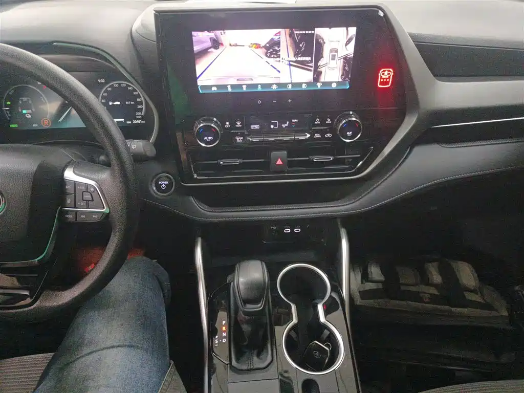 Toyota Highlander 2025 — фото 14