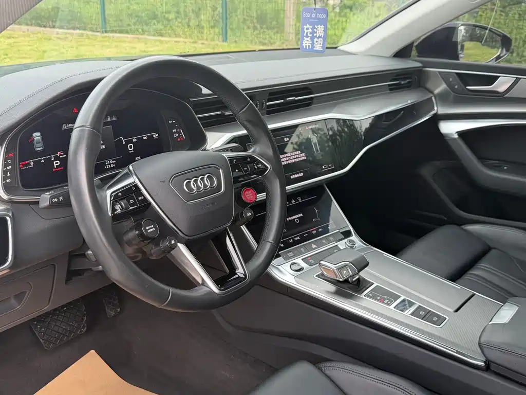 Audi A7 2021 — фото 17