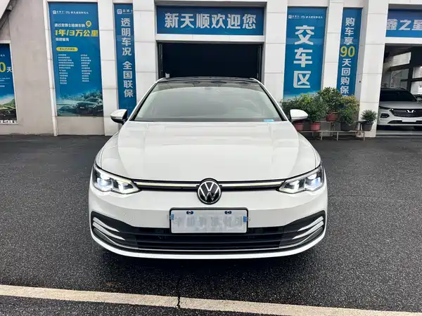 Volkswagen Golf 2022