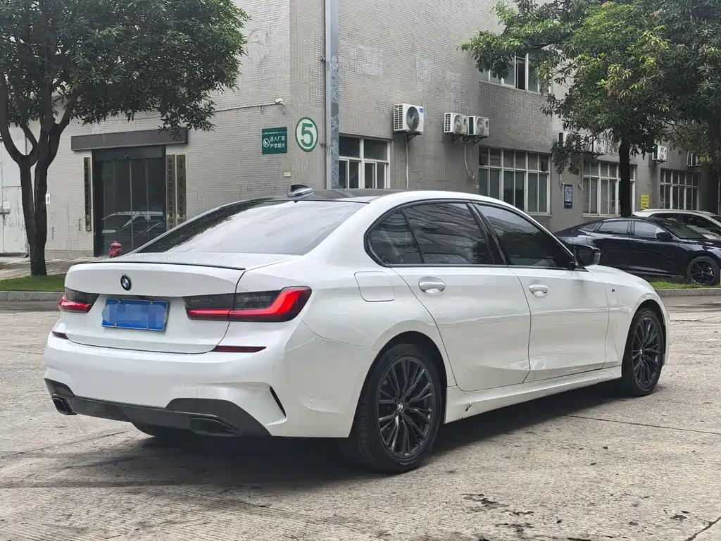 BMW 3 Series 2020 — фото 13