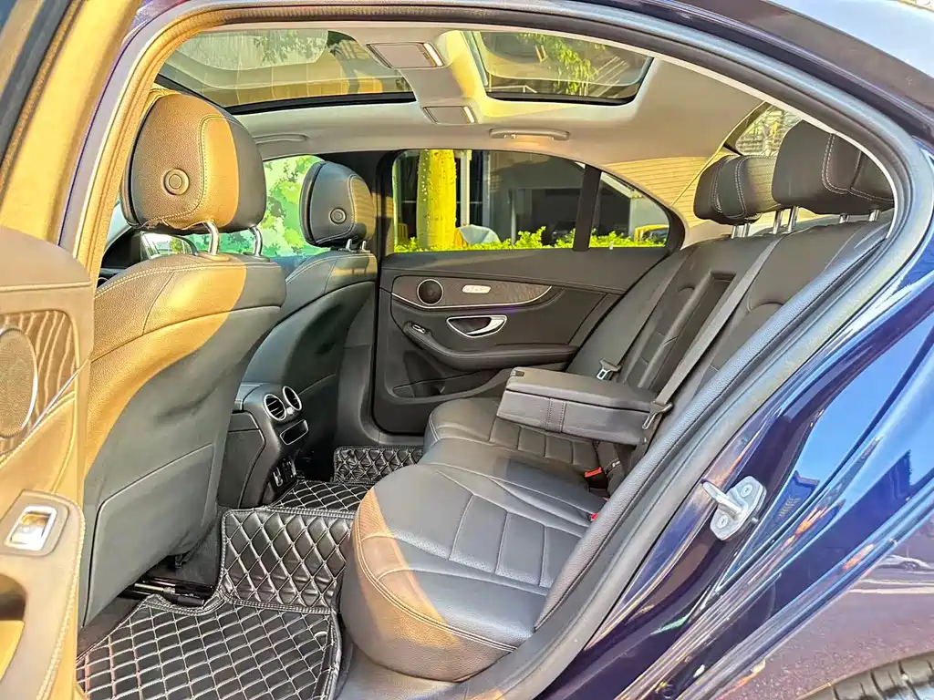 Mercedes-Benz C-Class 2020