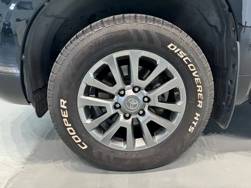 Toyota Prado 2015 — фото 9