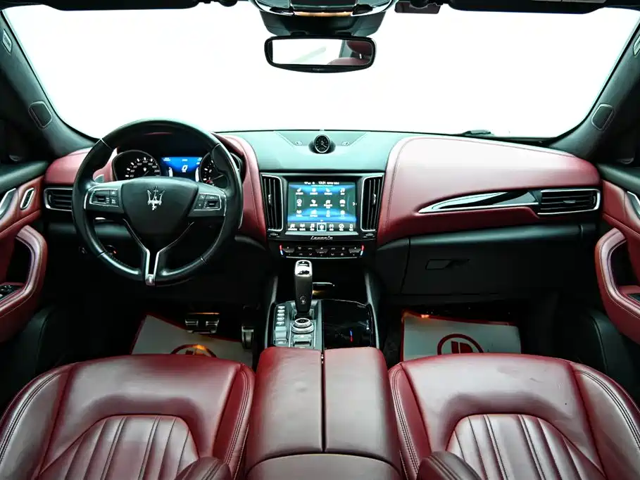 Maserati Levante 2020 — фото 14