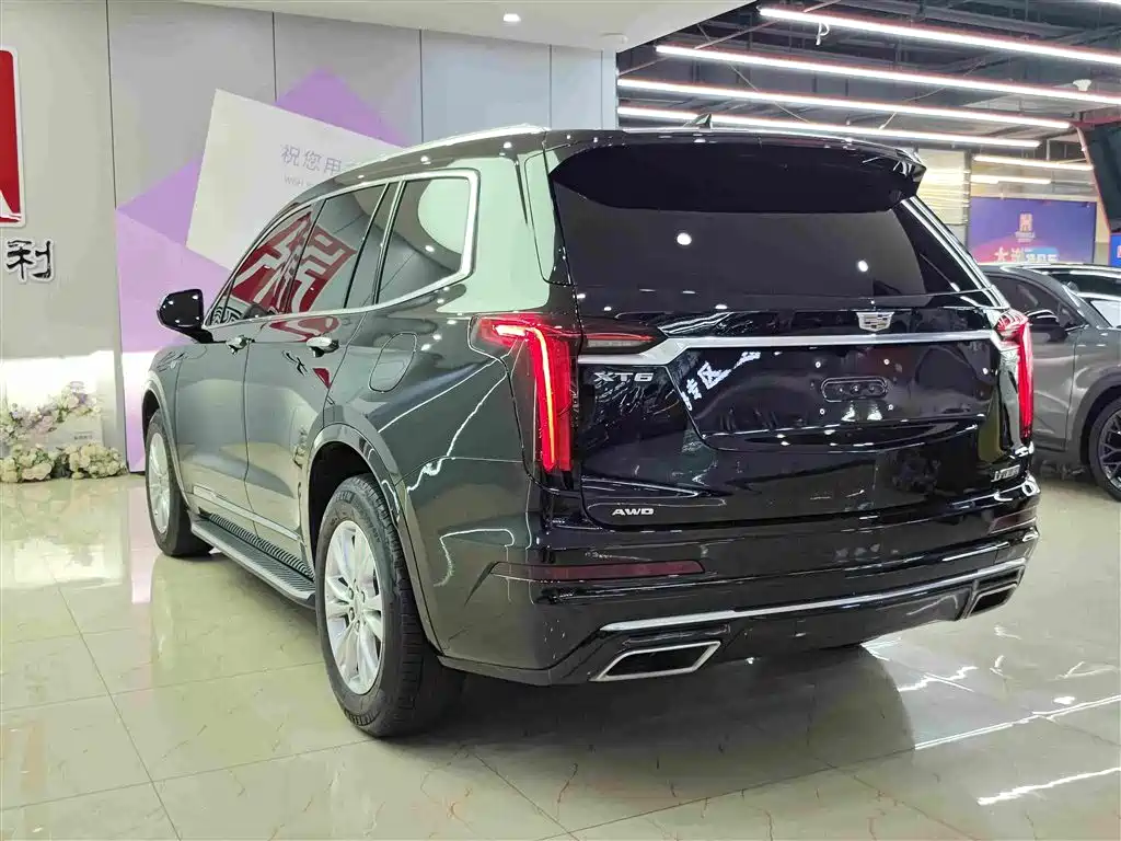 Cadillac XT6 2023 — фото 6