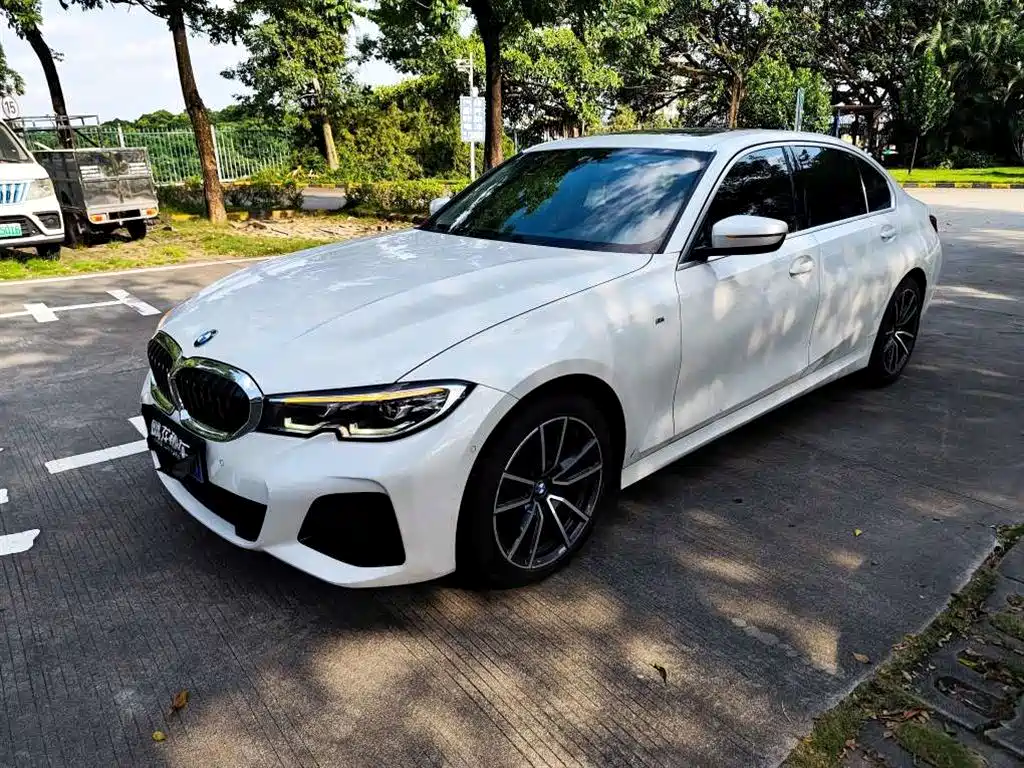 BMW 3 Series 2021