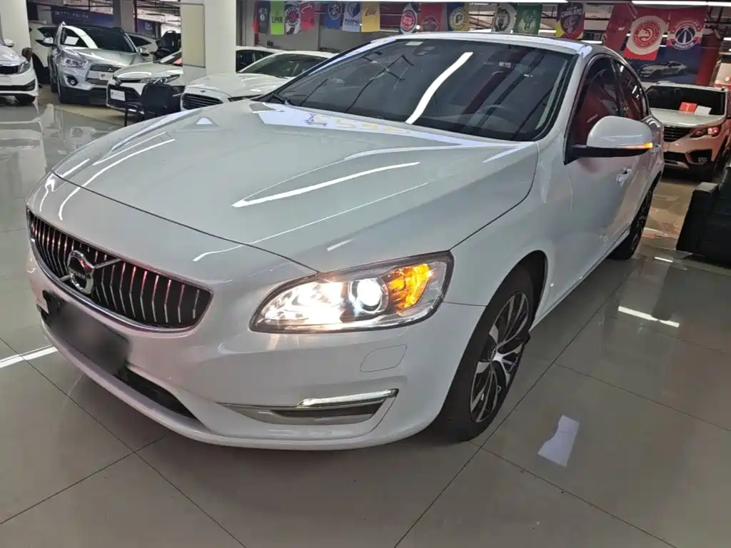 Volvo S60 2019