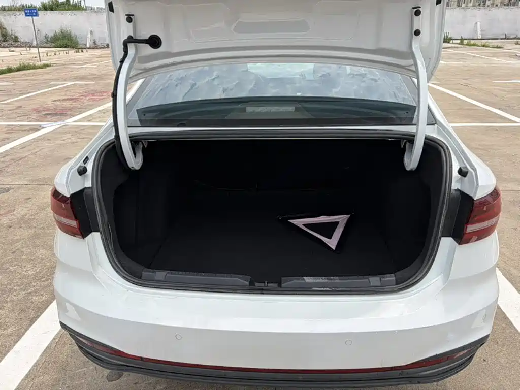 Volkswagen Lavida 2024