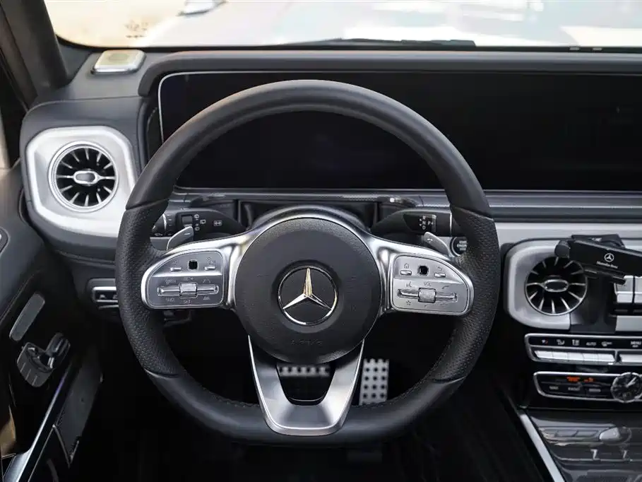 Mercedes-Benz G-Class 2023 — фото 15