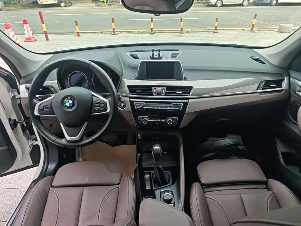 BMW X1 2019 — фото 10
