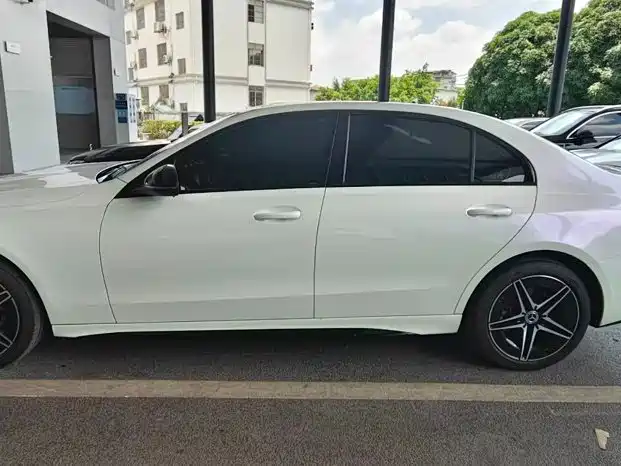 Mercedes-Benz C-Class 2023