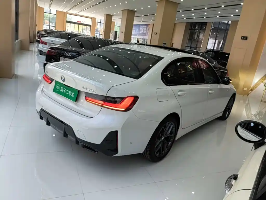 BMW 3 Series 2025