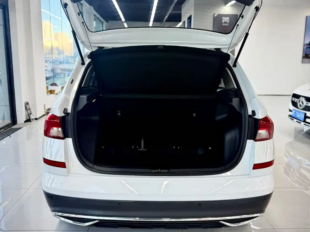 Skoda Kamiq 2023 — фото 18