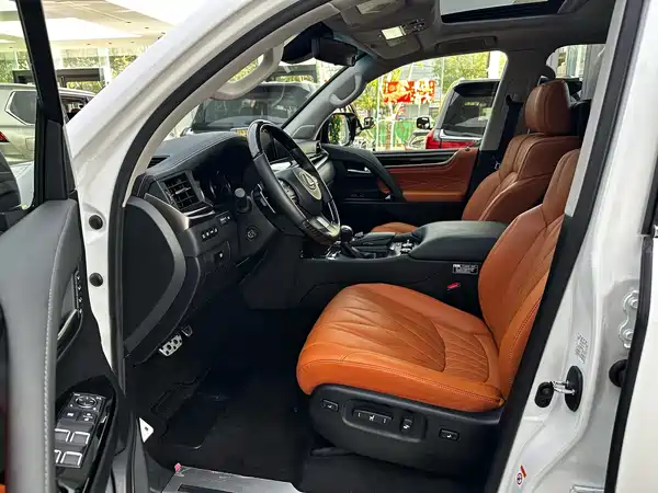 Lexus LX 2019