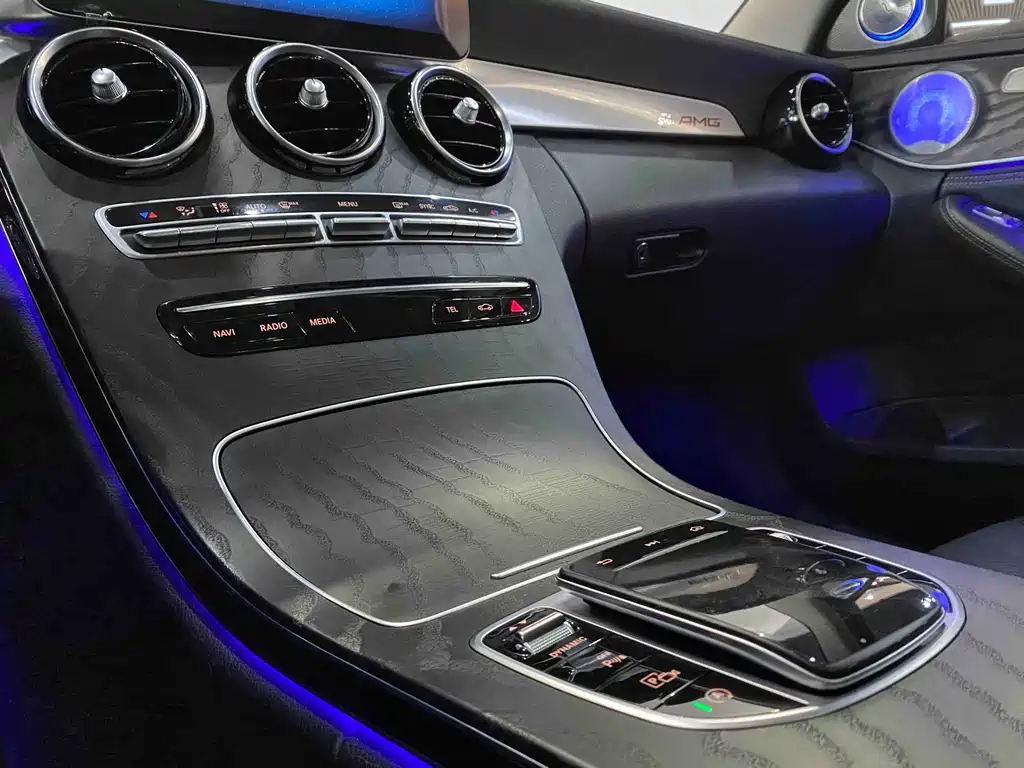 Mercedes-Benz C-Class 2019 — фото 15