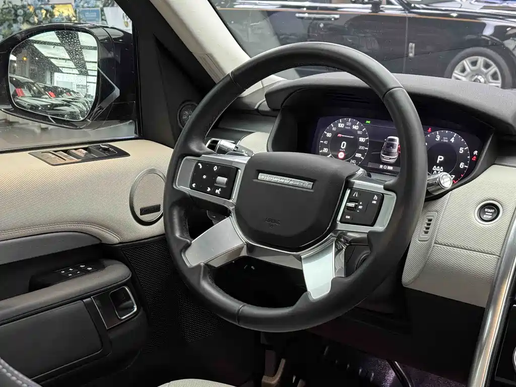 Land Rover Discovery 2021 — фото 10