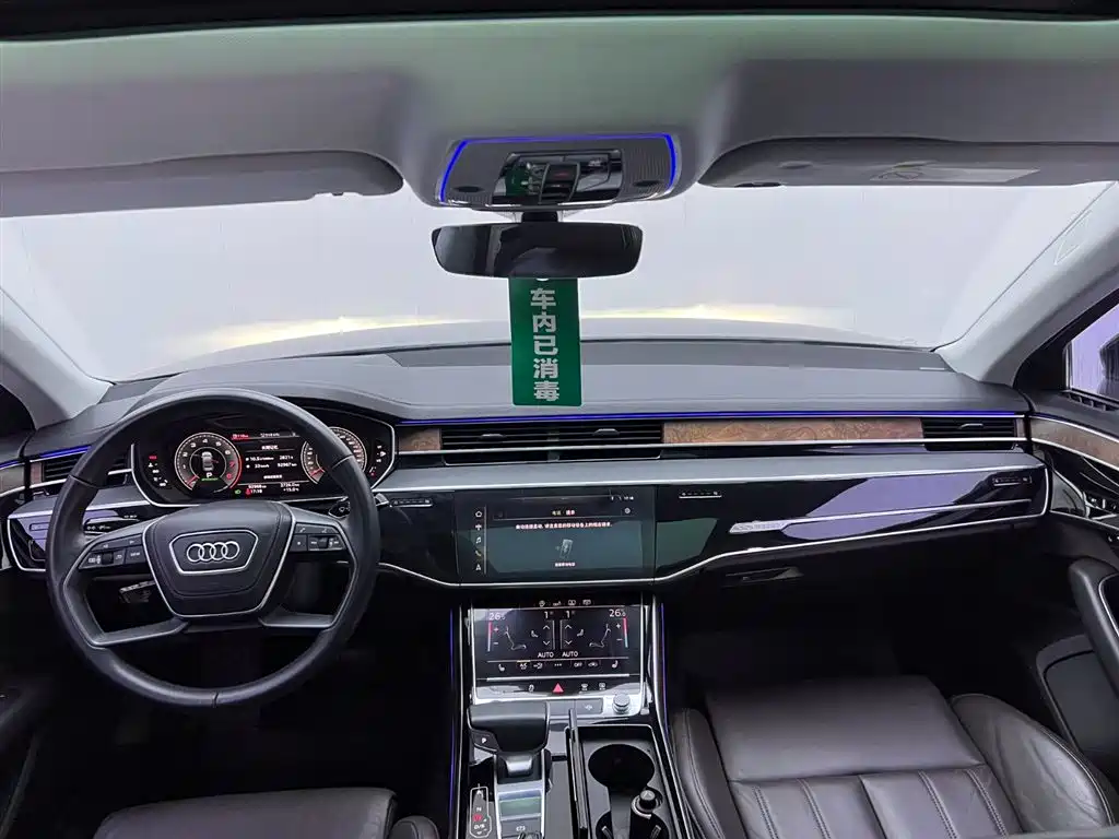 Audi A8 2019 — фото 22