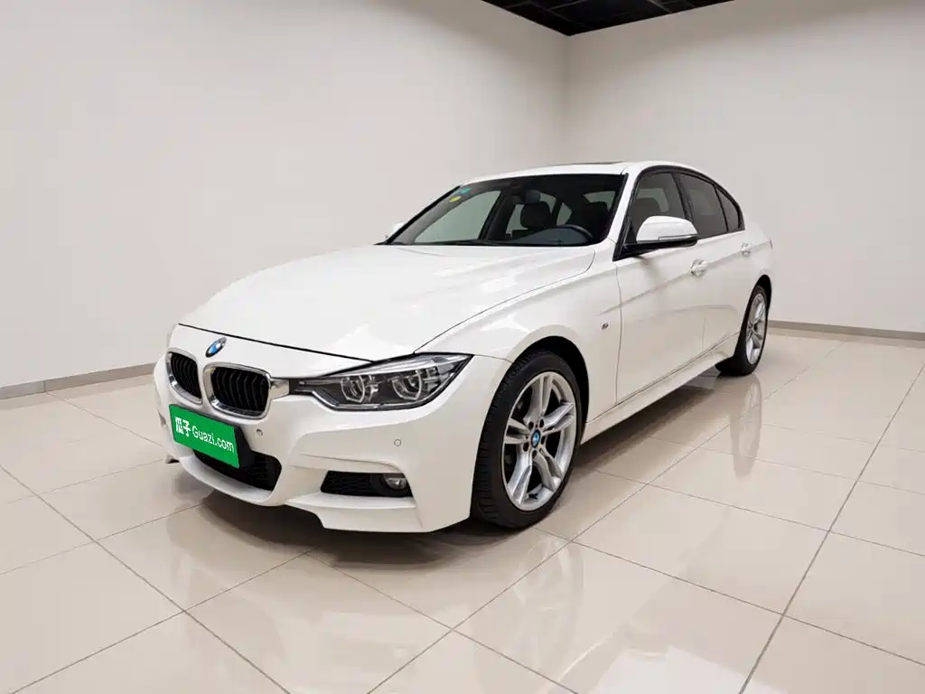 BMW 3 Series 2019 — фото 1