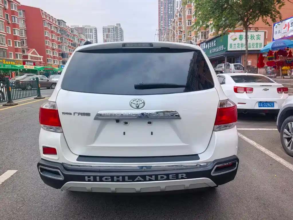 Toyota Highlander 2015 — фото 4