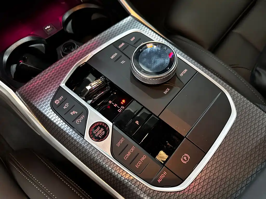 BMW 4 Series 2025 — фото 13