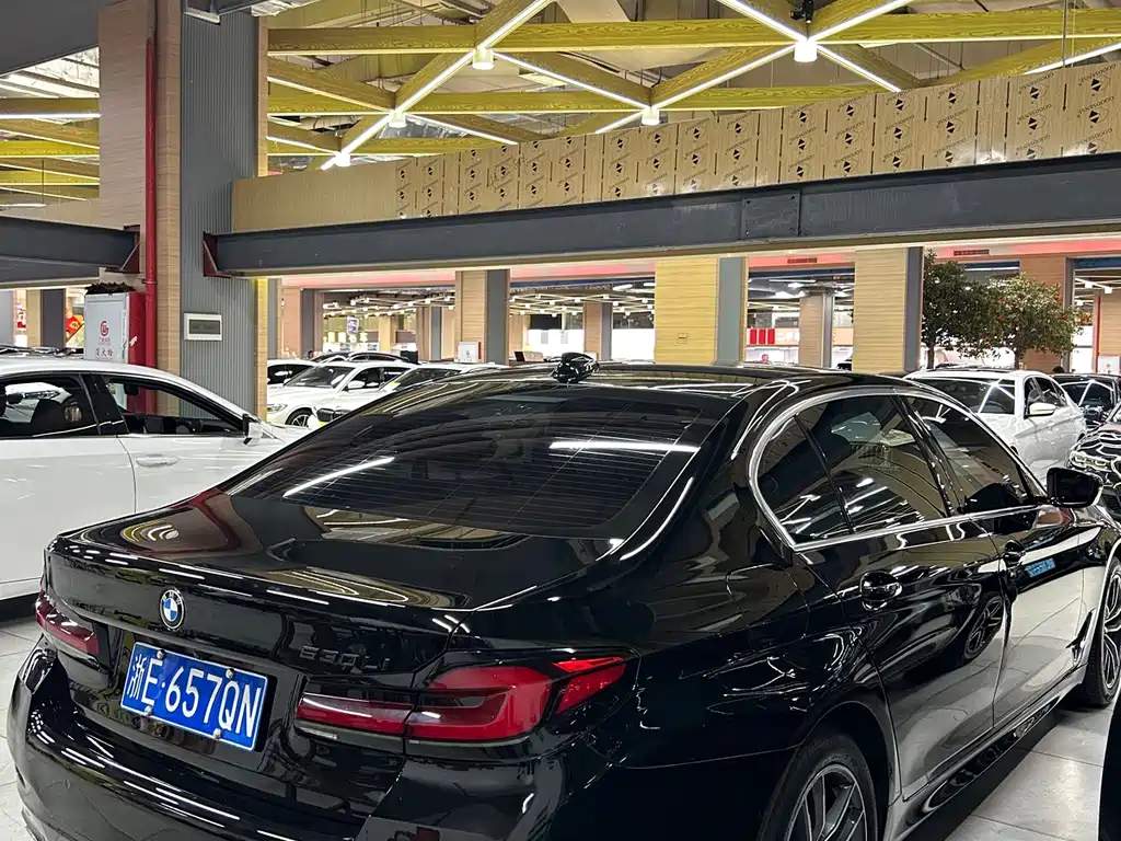 BMW 5 Series 2022