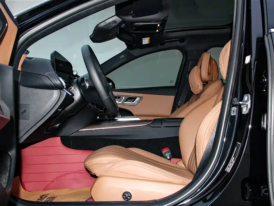 Mercedes-Benz E-Class 2025 — фото 24