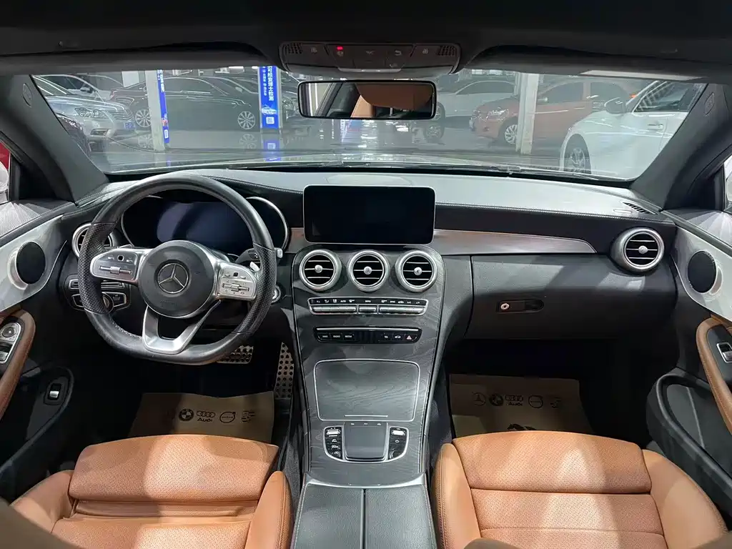 Mercedes-Benz C-Class 2019 — фото 18