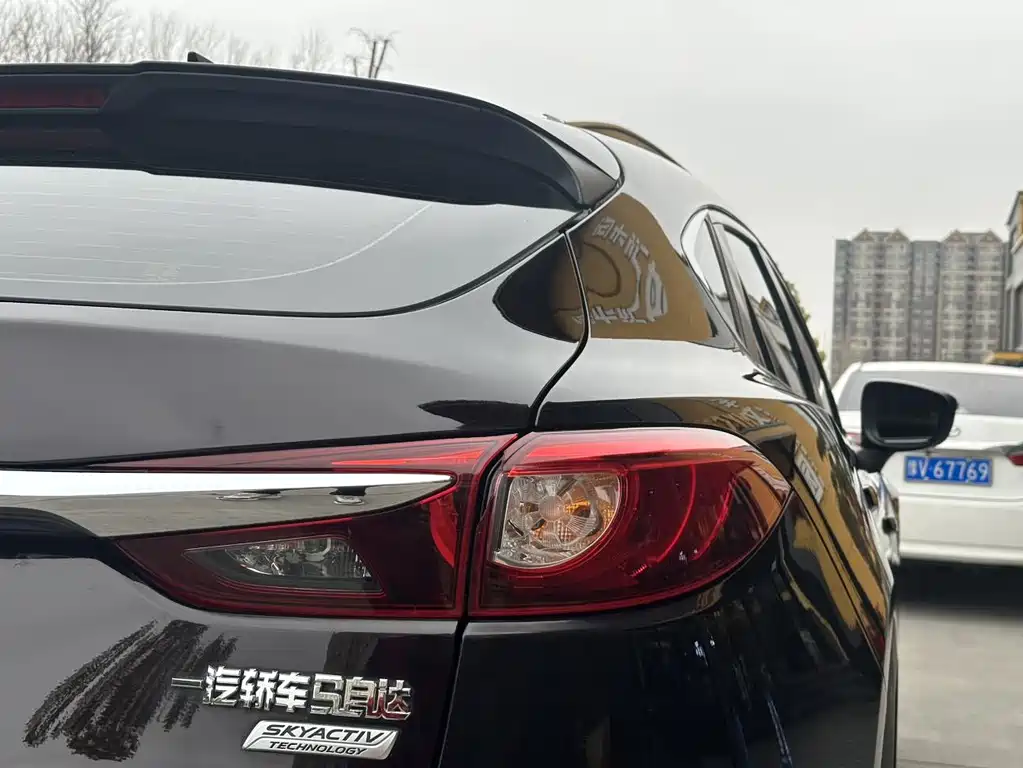 Mazda CX-4 2019 — фото 23