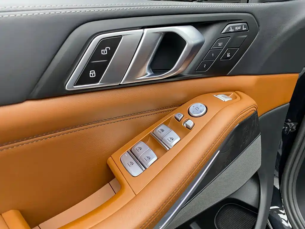 BMW X7 2023 — фото 23
