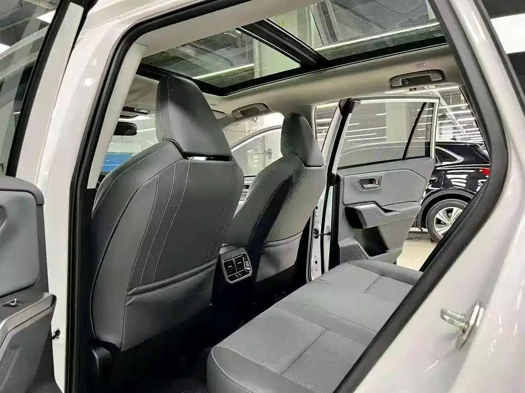 Toyota RAV4 2026