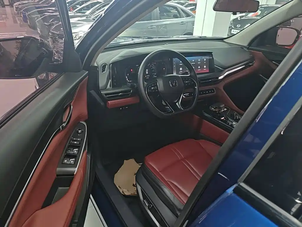 Changan CS75 PLUS 2021 — фото 16