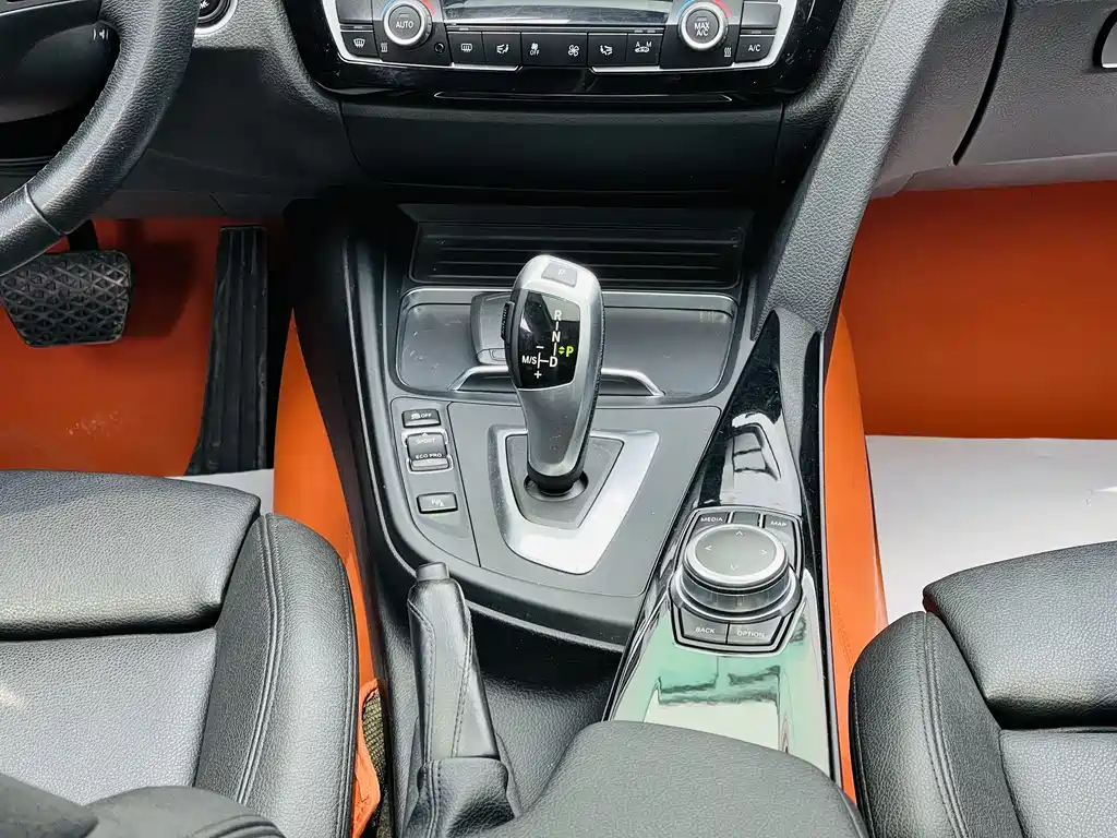 BMW 3 Series GT 2019 — фото 13