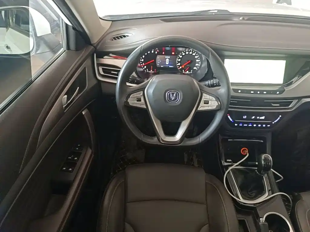 Changan CS35PLUS 2019 — фото 11